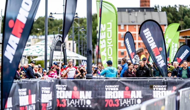 36347767_916695415198085_6311463392183844864_n